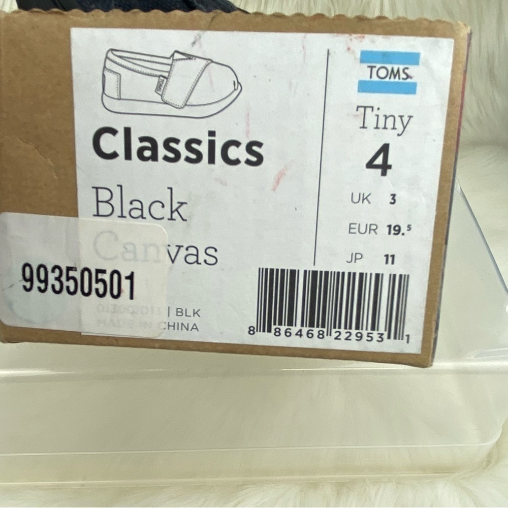 TOMS TINY CLASSIC BLACK CANVAS SHOES
SIZE 4 BABY - Picture 5 of 7